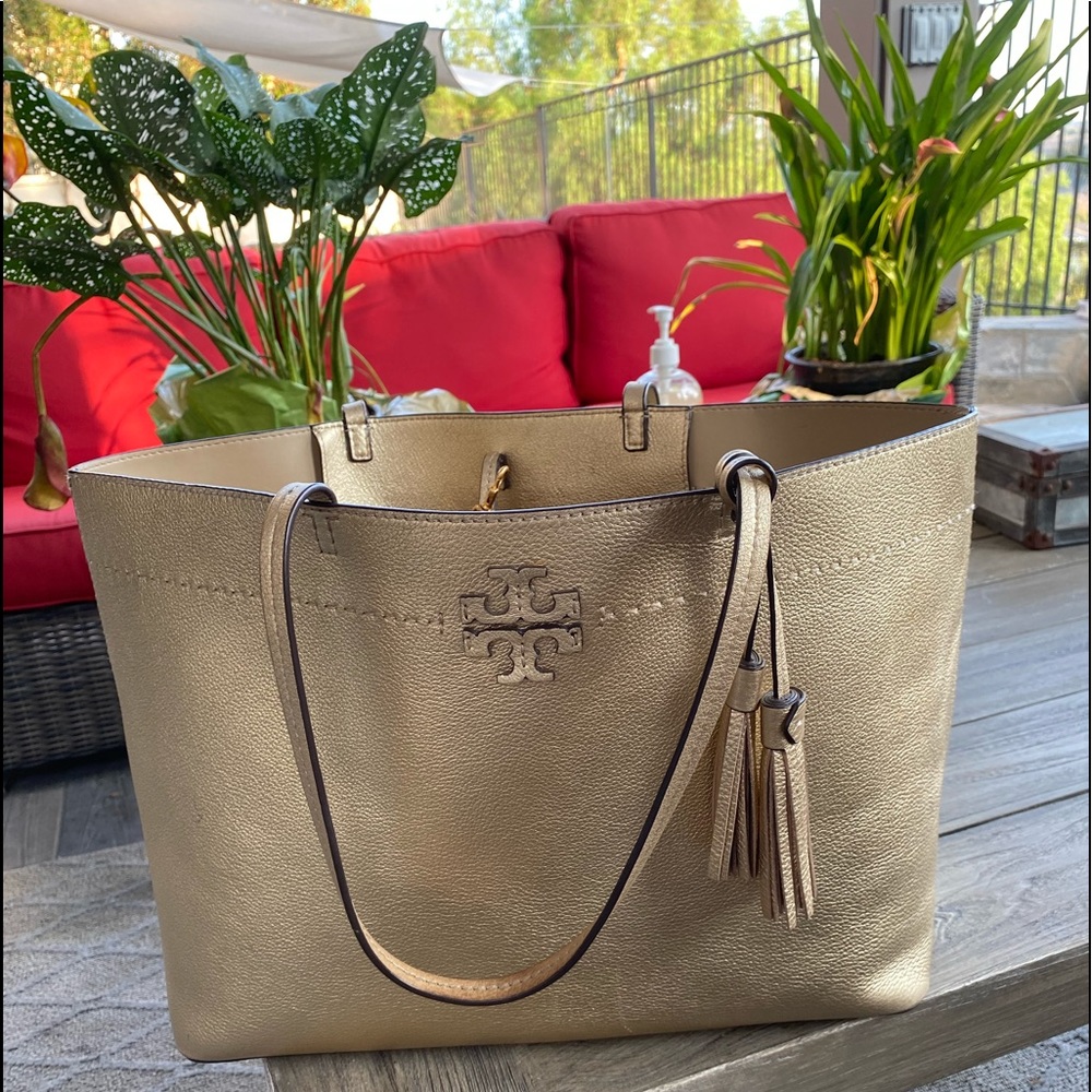 Tori Burch tote